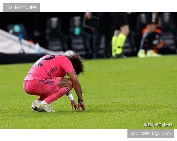 库尔图瓦与吕宁门将之争:谁将加冕本赛季最佳? 库尔图瓦与吕宁门将之争:谁将加冕本赛季最佳?