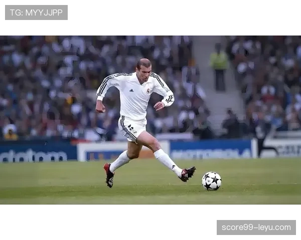 齐达内：中场核心的艺术如何持续提升足球比赛掌控力