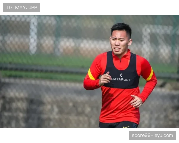 雷吉纳高效比赛节奏引热议,球迷期待新赛季持续提升 雷吉纳高效比赛节奏引热议,球迷期待新赛季持续提升
