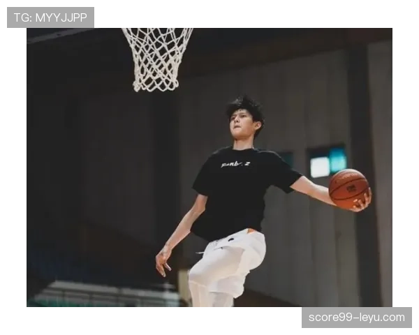 鲁伊斯成长曲线引热议：年轻新星持续崛起，未来可期