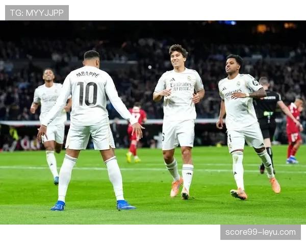 贝林厄姆与罗德里戈组合状态回暖,皇马进攻端表现稳健 贝林厄姆与罗德里戈组合状态回暖,皇马进攻端表现稳健