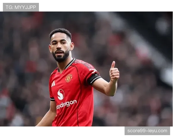 曼联挣扎暴露深层危机:战术混乱与阵容老化,豪门光环日益黯淡 曼联挣扎暴露深层危机:战术混乱与阵容老化,豪门光环日益黯淡