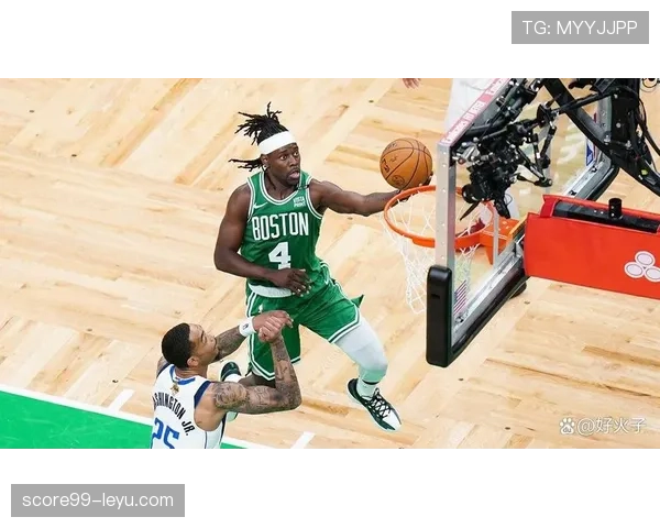 霍勒迪挡拆拉开空间提升效率，关键时刻助攻率明显高于季后赛对手